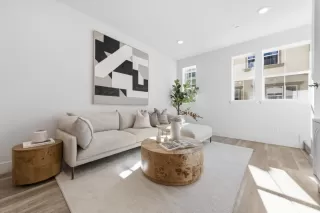 Photo #3: ML82040193 Listing 