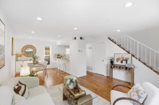 Photo #3: ML82040269 Listing 