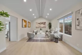 Photo #4: ML82040295 Listing