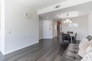 Photo #4: ML82040317 Listing 