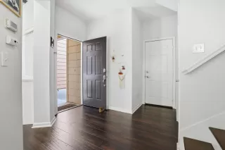 Photo #3: ML82040325 Listing 