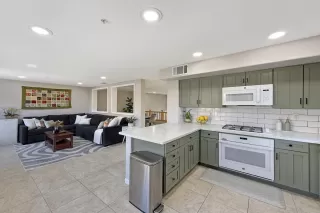 Photo #2: ML82040335 Listing