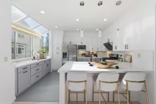 Photo #1: ML82040338 Listing 