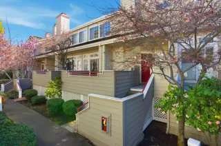 Photo #4: ML82040338 Listing 