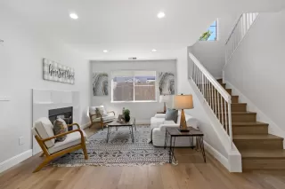 Photo #2: ML82040346 Listing 