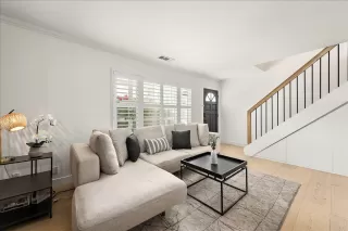 Photo #3: ML82040370 Listing 