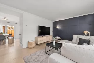 Photo #5: ML82040370 Listing 