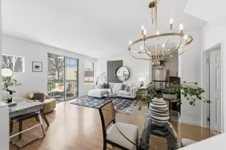 Photo #1: ML82040386 Listing 