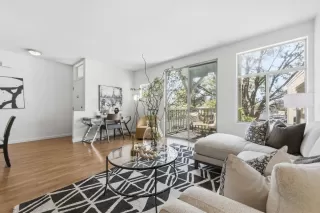 Photo #3: ML82040386 Listing 