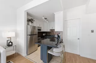 Photo #6: ML82040386 Listing 