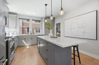 Photo #6: ML82040404 Listing 