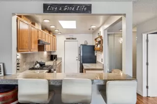 Photo #6: ML82040406 Listing 