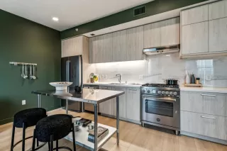 Photo #5: ML82040472 Listing