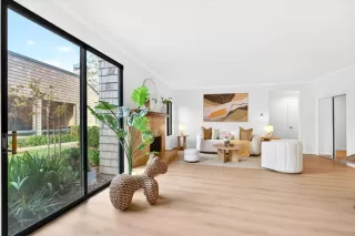 Photo #4: ML82040511 Listing 