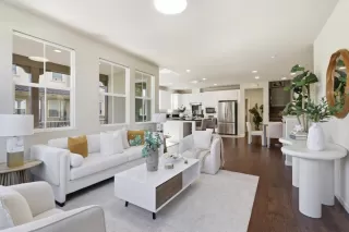 Photo #5: ML82040512 Listing 