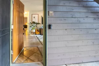 Photo #4: ML82040524 Listing 