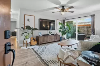 Photo #5: ML82040524 Listing 