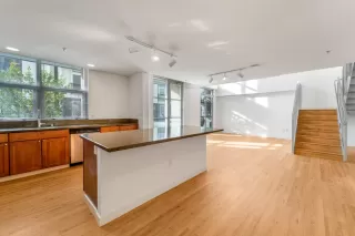 Photo #5: ML82040531 Listing 