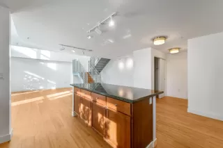 Photo #6: ML82040531 Listing 