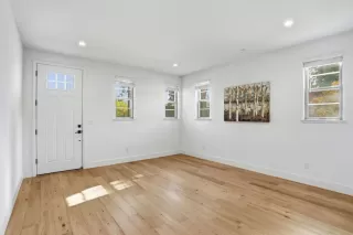 Photo #6: ML82040552 Listing