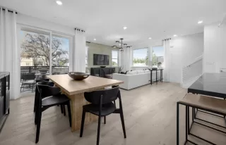 Photo #3: ML82040579 Listing 