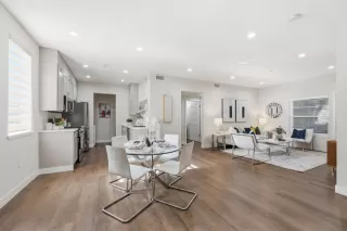 Photo #5: ML82040584 Listing