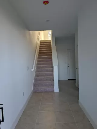 Photo #4: ML82040586 Listing 