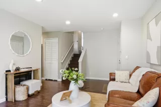 Photo #2: ML82040617 Listing