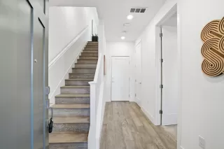 Photo #2: ML82040656 Listing 