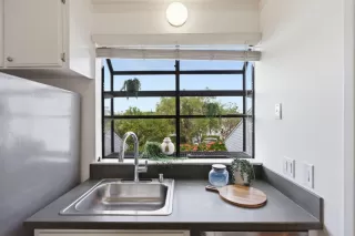 Photo #4: ML82040679 Listing 