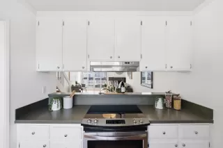 Photo #5: ML82040679 Listing 