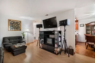 Photo #4: ML82040723 Listing 