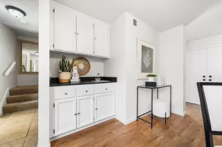 Photo #6: ML82040795 Listing