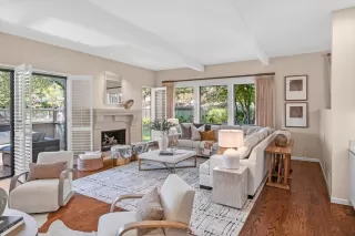 Photo #5: ML82040804 Listing