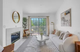 Photo #4: ML82040878 Listing