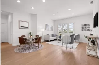 Photo #2: ML82040951 Listing 