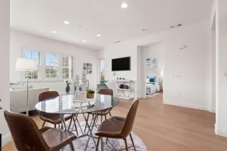 Photo #4: ML82040951 Listing 