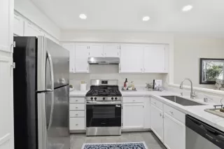 Photo #3: ML82040953 Listing 