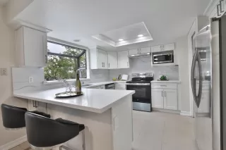 Photo #6: ML82041003 Listing 