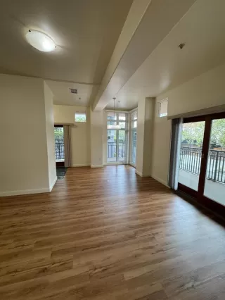 Photo #4: ML82041028 Listing 