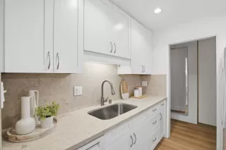 Photo #6: ML82041034 Listing 