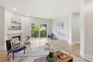 Photo #5: ML82041082 Listing