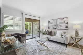 Photo #2: ML82041093 Listing 