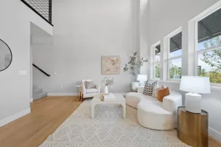 Photo #3: ML82041137 Listing 