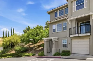 Photo #4: ML82041144 Listing 