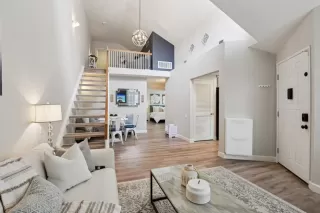 Photo #4: ML82041154 Listing 