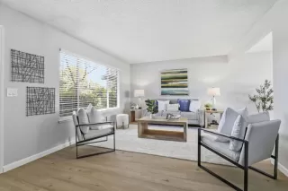 Photo #4: ML82041199 Listing 