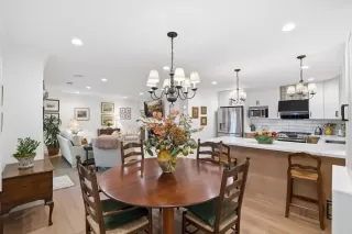 Photo #5: ML82041230 Listing 