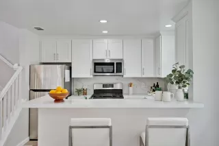 Photo #4: ML82041232 Listing 