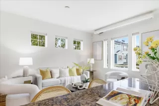 Photo #3: ML82041235 Listing 